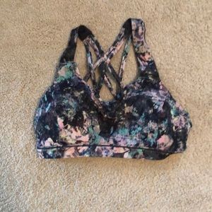 Lululemon Free to Be Serene bra